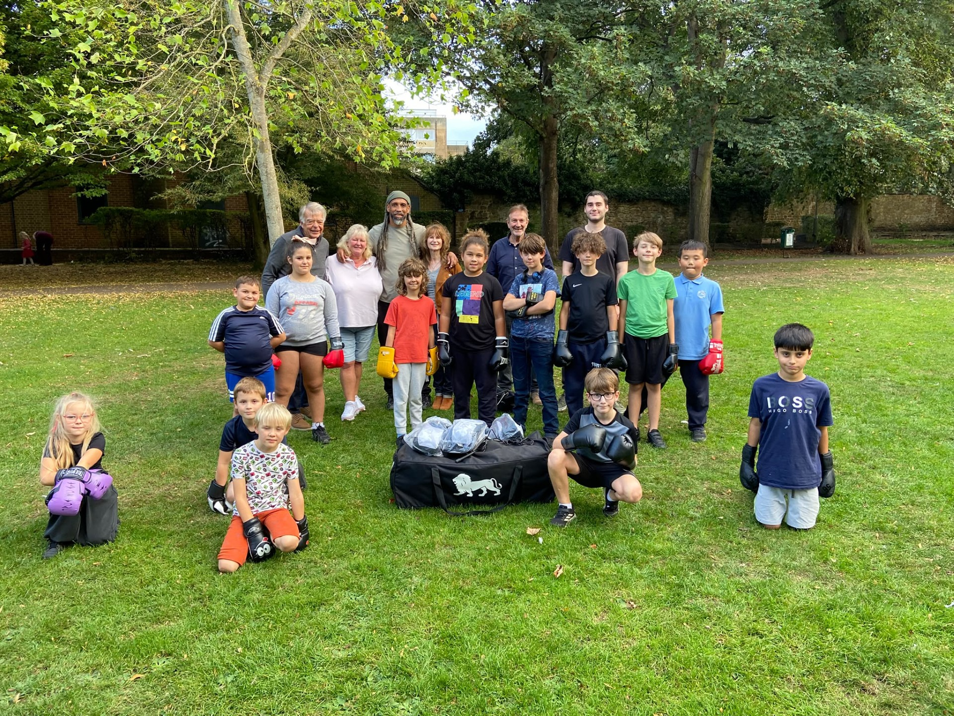Lonsdale Boxing Kit donated to Spit'n Sawdust Boxing and Fitness Gym